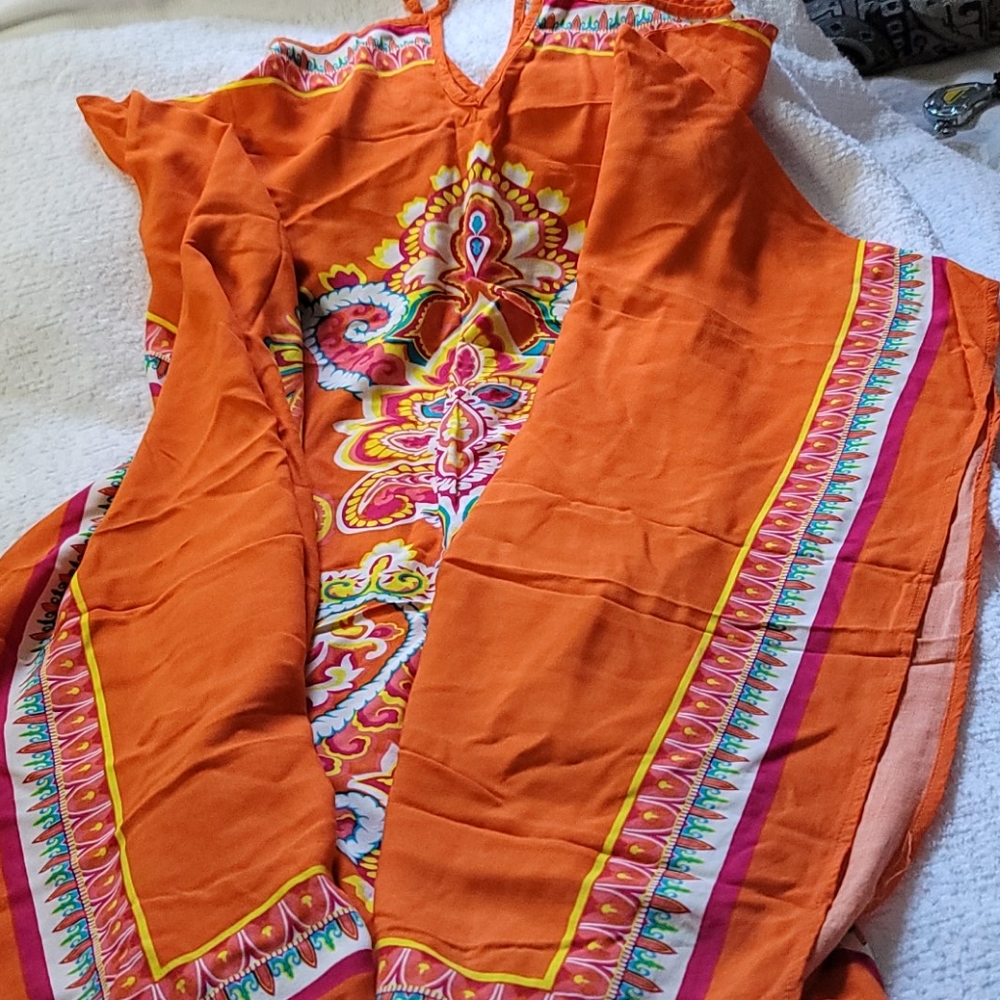 kimono for the beach .fabrication painting detail